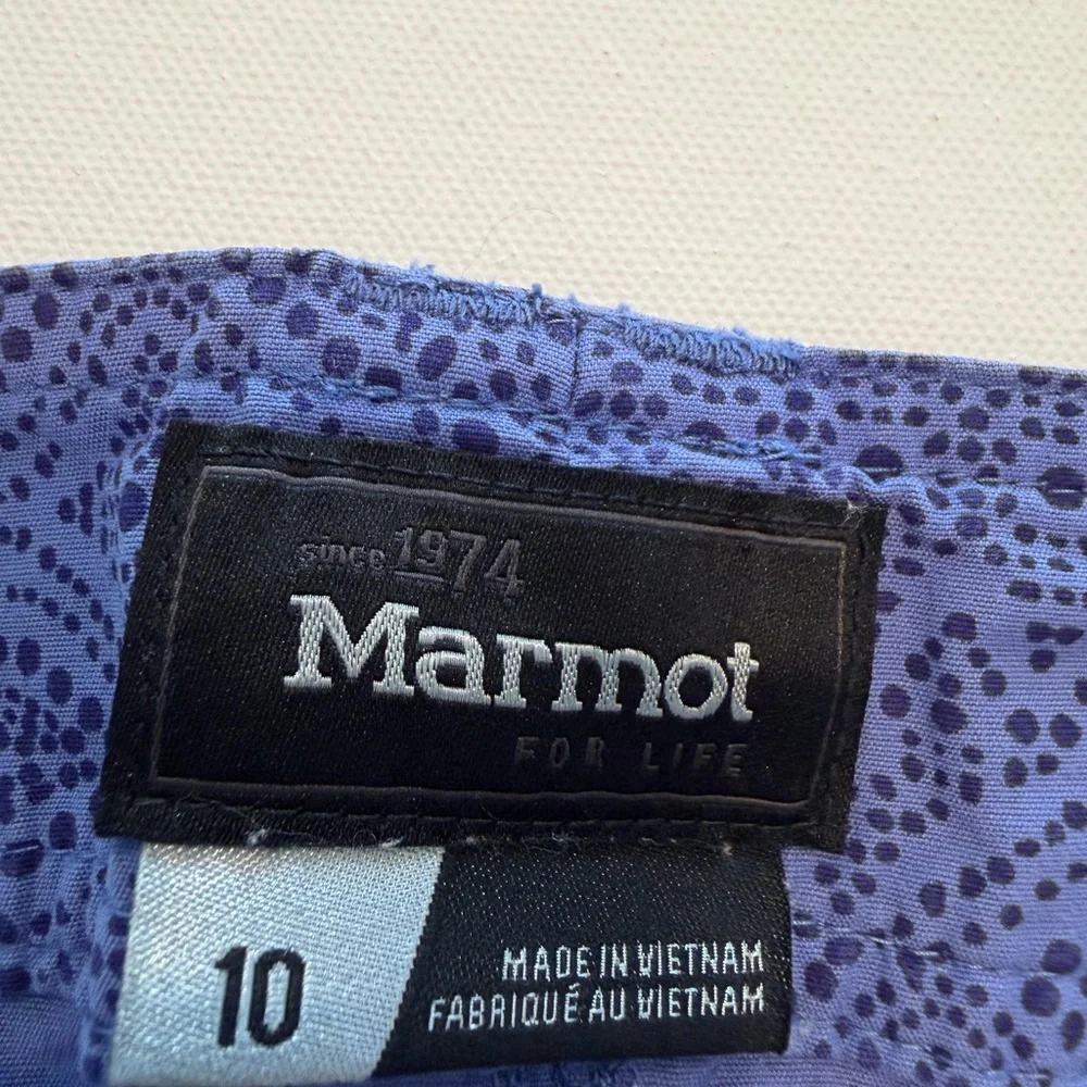 Marmot woman’s blue printed hiking /outdoor shorts lightweight breathable fabric